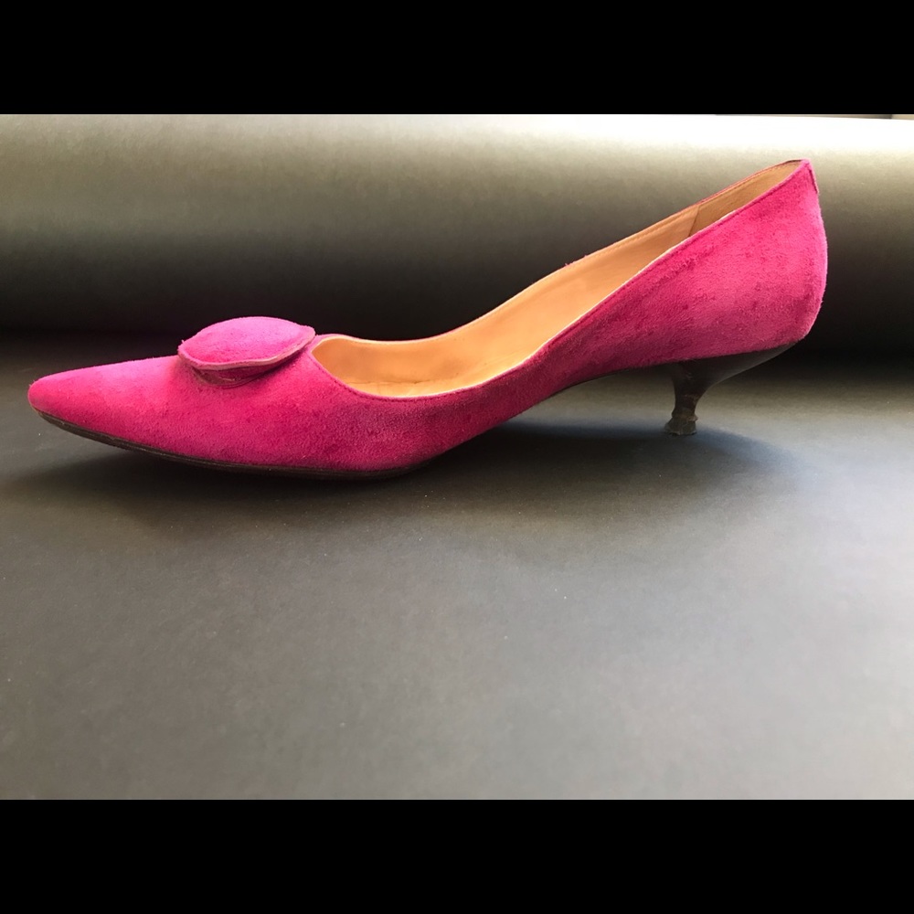 Gorgeous retro L’autre chose kitten heel pumps.